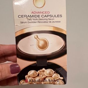 Elizabeth Arden ceramide capsules daily youth